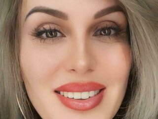 DianaYung webcam